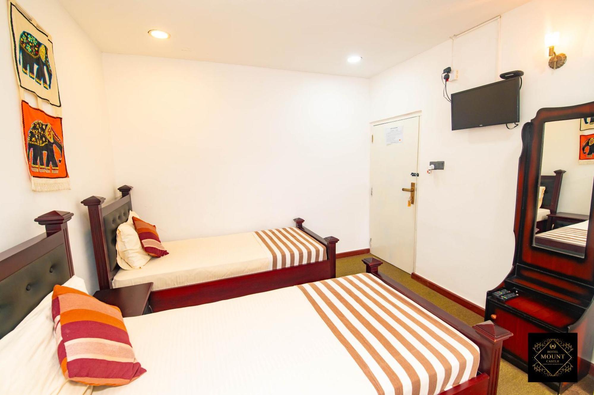 Hotel Mount Castle Hatton Bagian luar foto