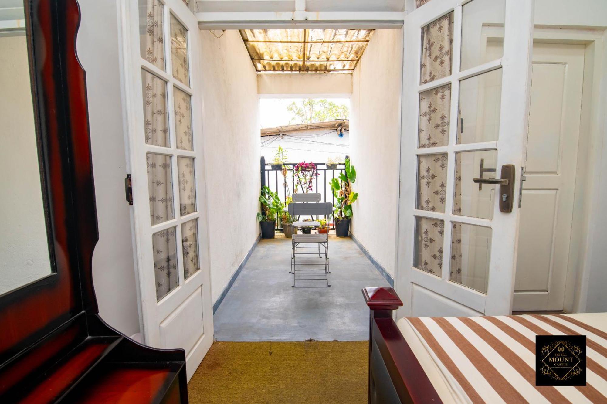 Hotel Mount Castle Hatton Bagian luar foto