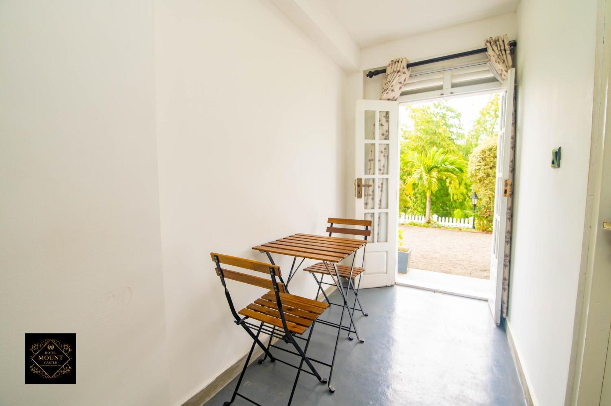 Hotel Mount Castle Hatton Bagian luar foto